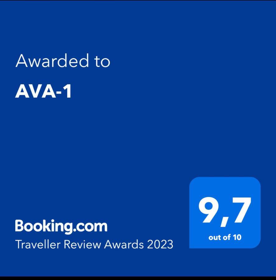 Appartement Ava-1 *